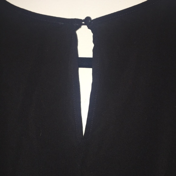 Gorgeous Lace sleeves dress - Picture 4 of 4